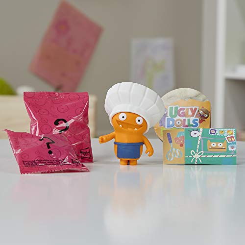 Uglydolls Disguise Savvy Chef Wage Toy, Figure & Accessories (Hat Color May Vary)